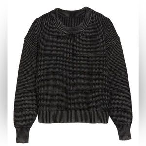 Old Navy crew neck sweater